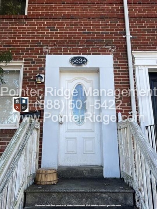 5634 Midwood Ave Photo
