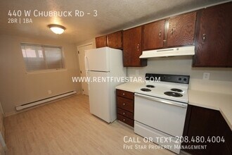 440 W Chubbuck Rd in Pocatello, ID - Building Photo - Building Photo
