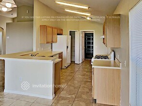 1403 Belvoir Dr in Davenport, FL - Foto de edificio - Building Photo