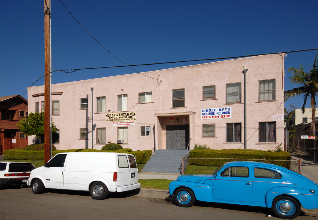 209 N Boylston St in Los Angeles, CA - Building Photo