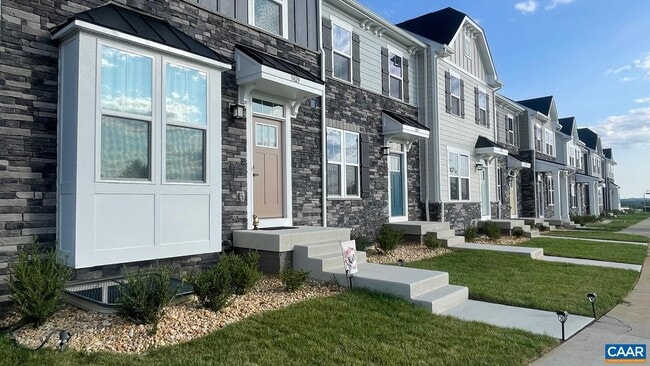 5027 Orchid Bnd in Charlottesville, VA - Building Photo - Building Photo