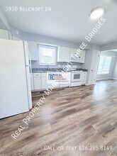 3930 Belcroft Dr in Florissant, MO - Building Photo - Building Photo