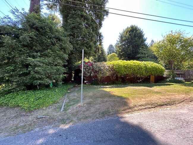 property at 1570-1580 Union St