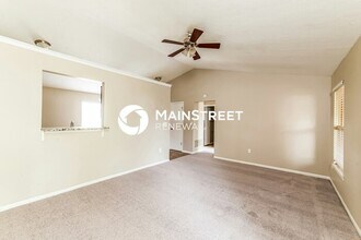 9625 Combs Ln in Louisville, KY - Building Photo - Building Photo