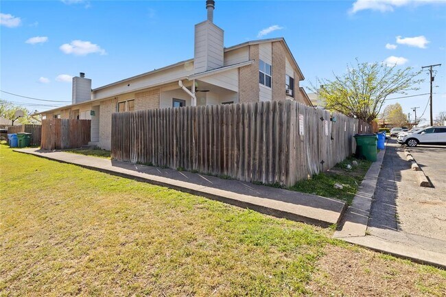 property at 201 E Noton St