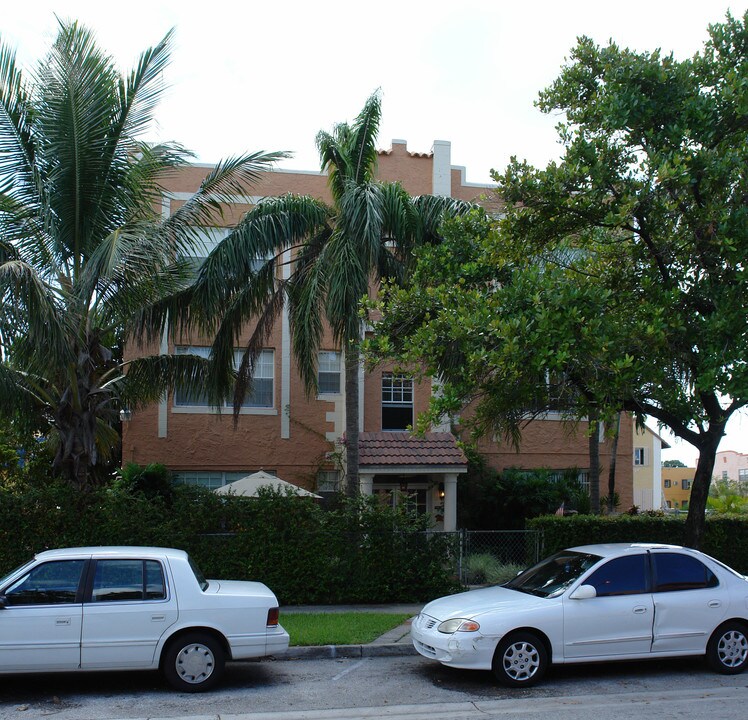 821 SW 23rd Ave in Miami, FL - Building Photo