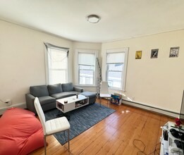 1 Folsom Ave, Unit 3 in Boston, MA - Building Photo - Building Photo