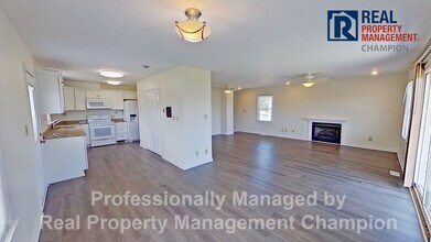 243 Youpon Dr in Hubert, NC - Building Photo - Building Photo