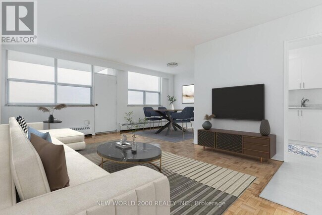 485 Eglinton Ave E in Toronto, ON - Building Photo - Building Photo