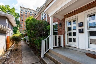 2159 BonnyCastle Ave in Louisville, KY - Building Photo - Building Photo