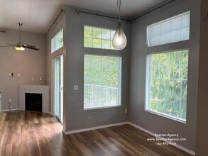 6443 Hazel Ave SE, Unit E in Auburn, WA - Building Photo - Building Photo