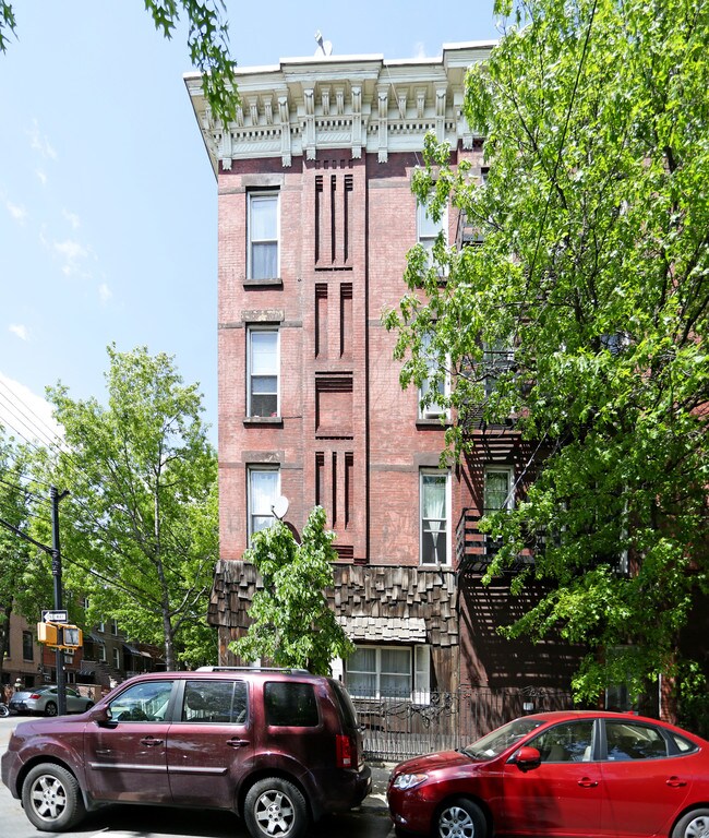 540 Clinton St in Brooklyn, NY - Building Photo - Building Photo