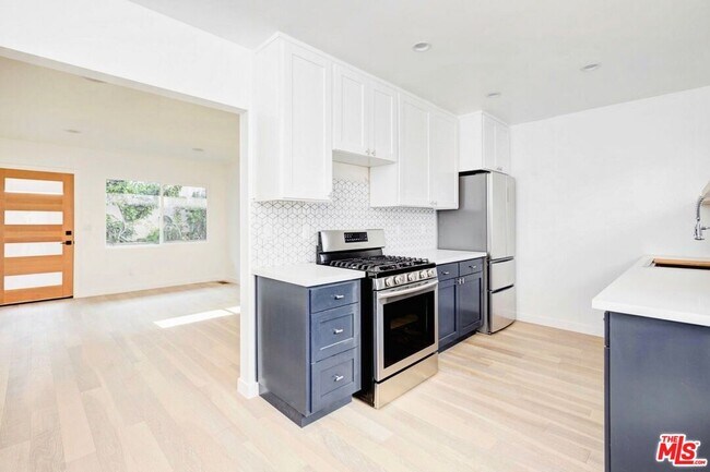 2314 Glendale Blvd in Los Angeles, CA - Building Photo - Building Photo