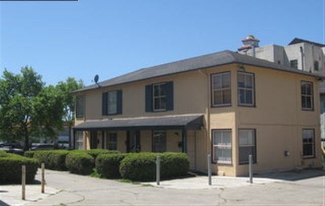 1297 University Ave in Berkeley, CA - Foto de edificio