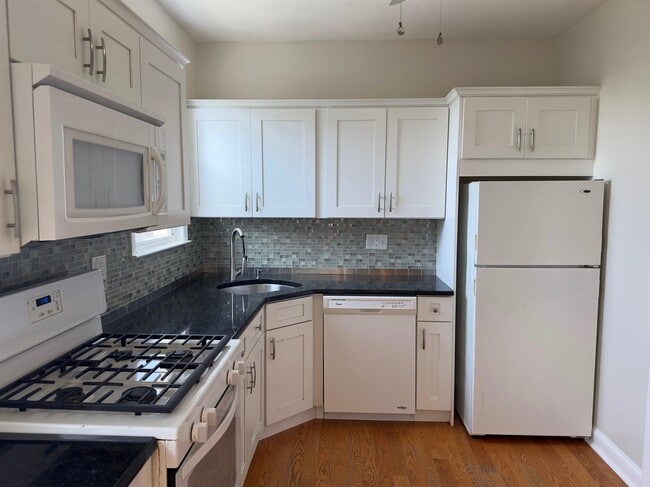 9 Nesbitt St in Jersey City, NJ - Building Photo - Building Photo