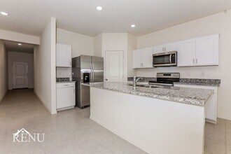 35551 W San Capistrano Ave in Maricopa, AZ - Foto de edificio - Building Photo