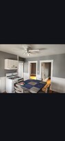 151 S Spruce St, Unit 2nd floor 2 bedroom 1 bat in East Providence, RI - Building Photo