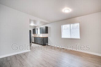 3800 E 2nd Ave in Post Falls, ID - Building Photo - Building Photo