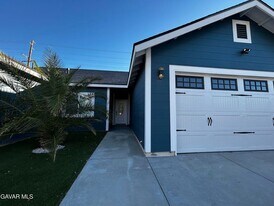 3838 Balmont St in Lancaster, CA - Building Photo