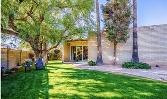 4352 N 36th Plz, Unit 3 in Phoenix, AZ - Building Photo