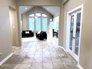 8426 Bay Orchard Dr in Baytown, TX - Building Photo - Building Photo