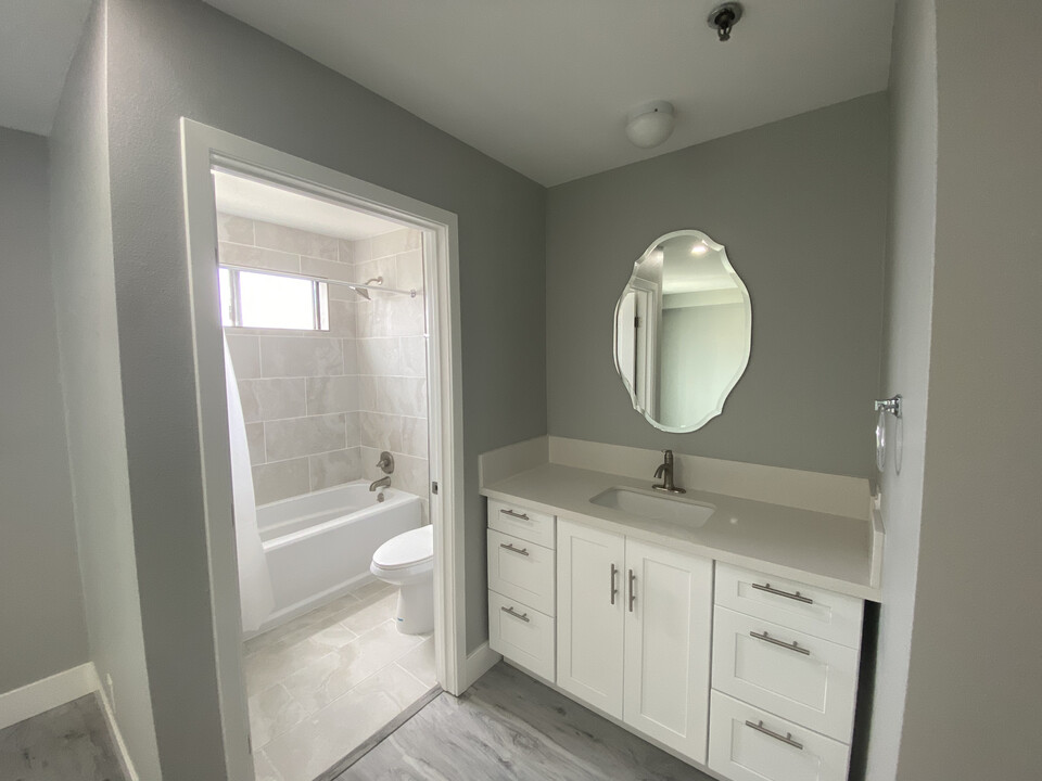 6740 Franklin Place, Unit 201 and 204, LA in Los Angeles, CA - Building Photo
