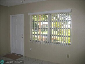 2000 Rodman St in Hollywood, FL - Building Photo - Building Photo
