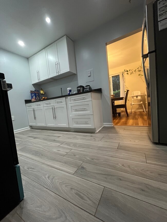 9705 Kings Crown Ct, Unit 1 in Fairfax, VA - Foto de edificio - Building Photo