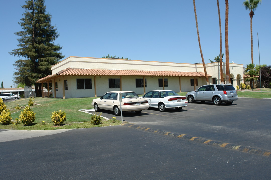 Stockdale Villa Mobile Home Park in Bakersfield, CA - Building Photo