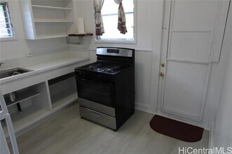 2111 Booth Rd in Honolulu, HI - Building Photo - Building Photo