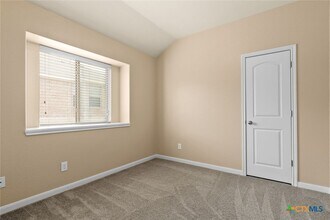 2707 Camp Dr in Killeen, TX - Foto de edificio - Building Photo