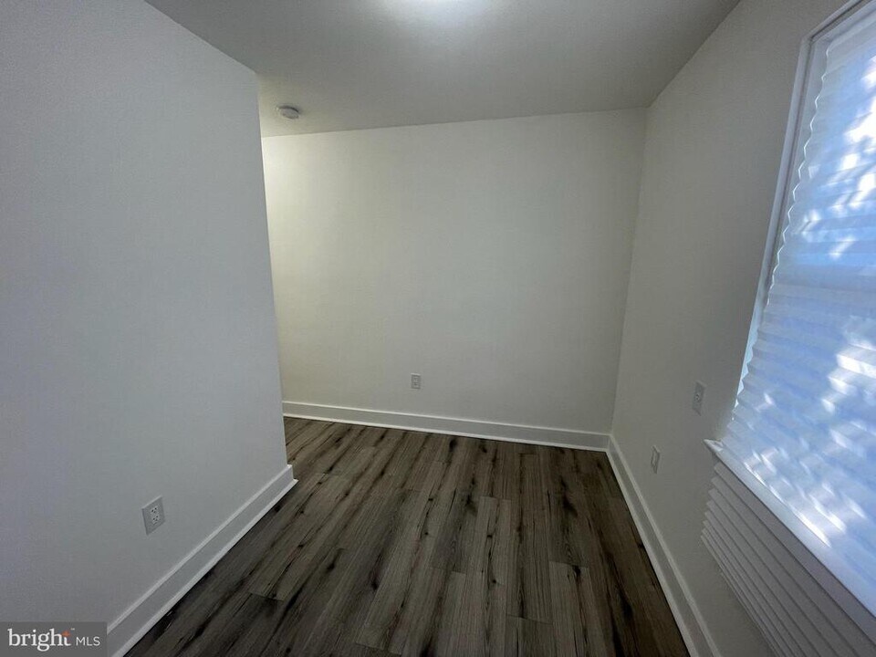 5911 13th St NW in Washington, DC - Building Photo