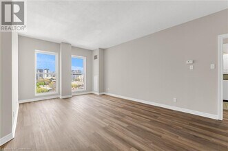135 James St S in Hamilton, ON - Building Photo - Building Photo