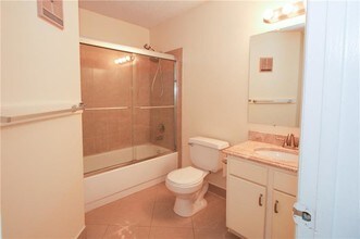 621 Lyons Rd-Unit -#9203 in Coconut Creek, FL - Building Photo - Building Photo