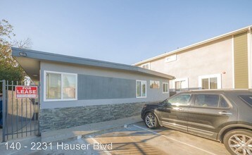 2231 Hauser Blvd in Los Angeles, CA - Building Photo - Building Photo