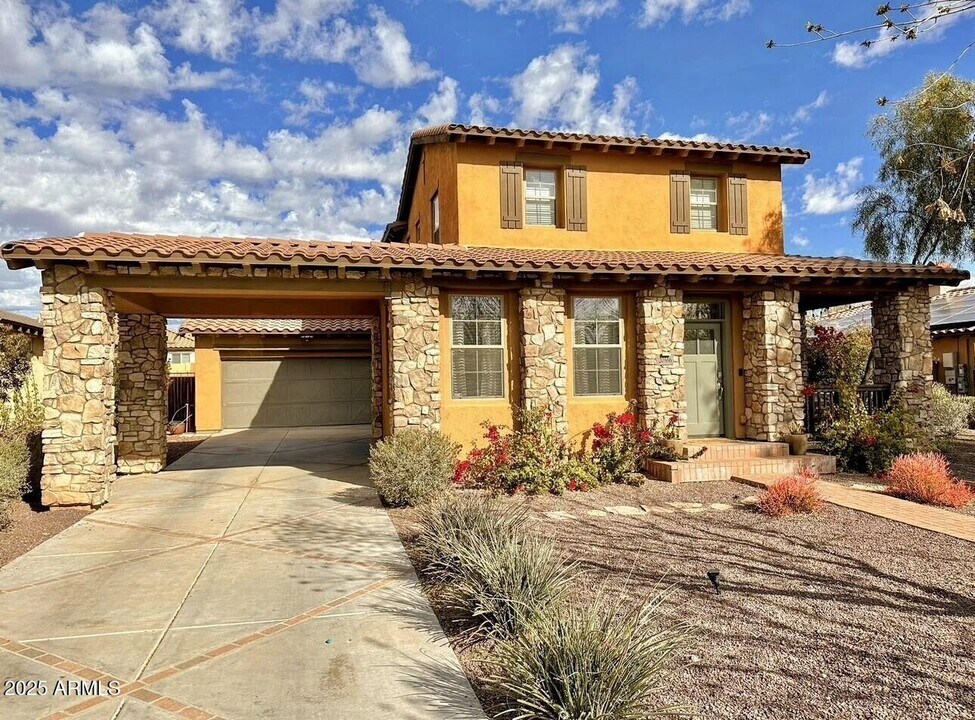 20566 W Hamilton St in Buckeye, AZ - Building Photo