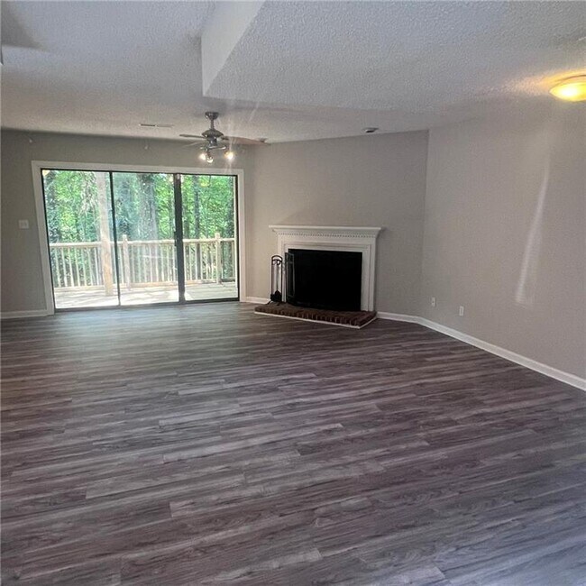 3045 Steeplechase Dr in Alpharetta, GA - Building Photo - Building Photo