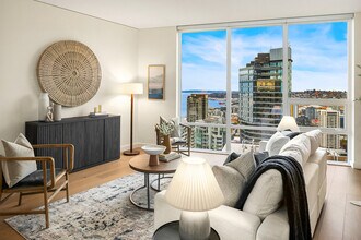 121 Stewart St in Seattle, WA - Building Photo - Building Photo