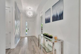2828 Gin Berry Way in West Palm Beach, FL - Building Photo - Building Photo