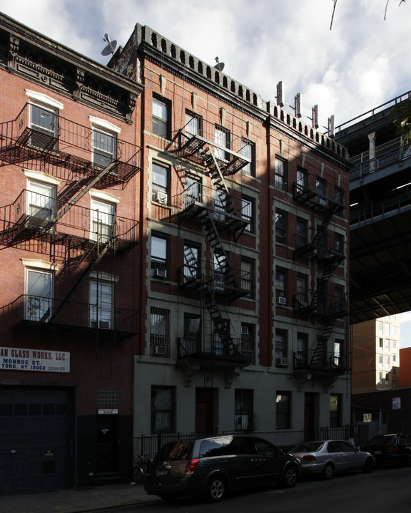 51-53 Monroe St in New York, NY - Foto de edificio