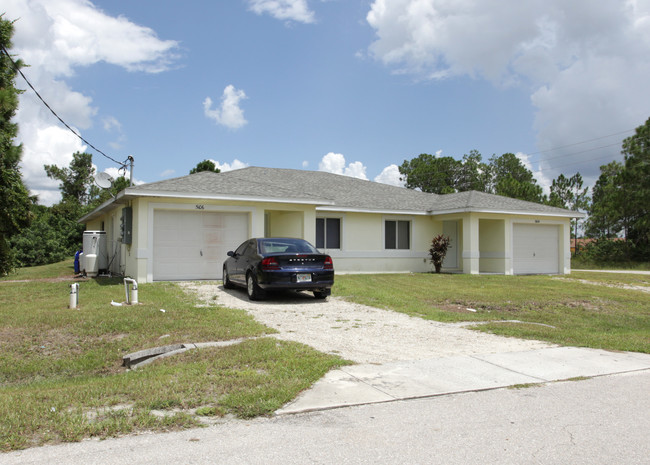 5104 25th St SW in Lehigh Acres, FL - Foto de edificio - Building Photo