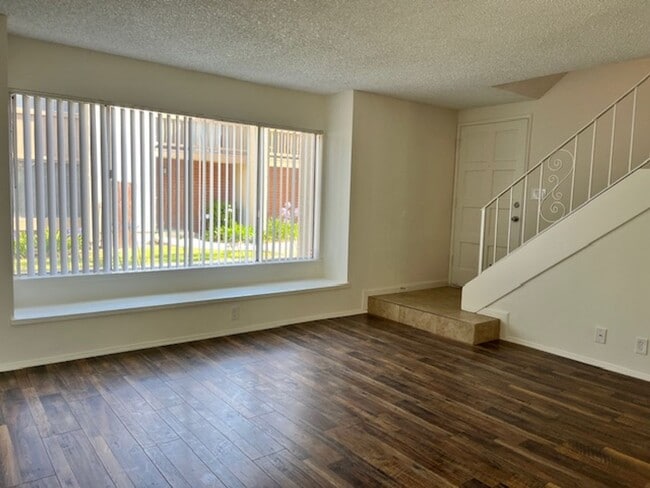 1347 Iguana Cir in Ventura, CA - Building Photo - Building Photo