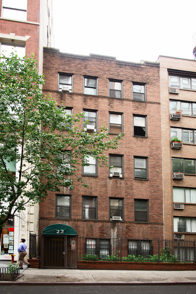 22 E 22nd St in New York, NY - Building Photo - Building Photo