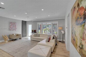 2011 NE 31st Ct in Lighthouse Point, FL - Building Photo - Building Photo