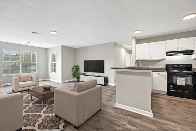 Elm Creek Apartments in Swansea, SC - Building Photo - Building Photo