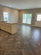 8082 Veterans Pkwy in Columbus, GA - Foto de edificio - Building Photo