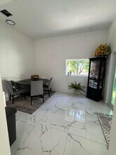 25 NW 193rd St in Miami, FL - Building Photo - Building Photo