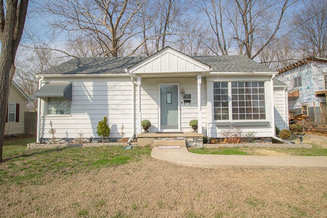 property at 301 W Forest Ave