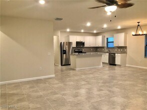 10891 Firebush Cir in North Fort Myers, FL - Building Photo - Building Photo