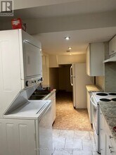 4 Pennyroyal Crescent in Brampton, ON - Building Photo - Building Photo